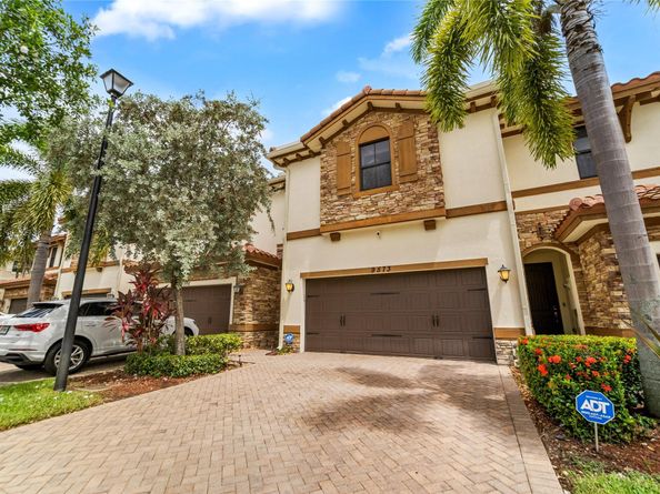 9573 Town Parc Cir S, Parkland FL 33076