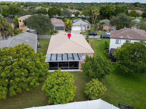 1426 SW 45th Way, Deerfield Beach FL 33442
