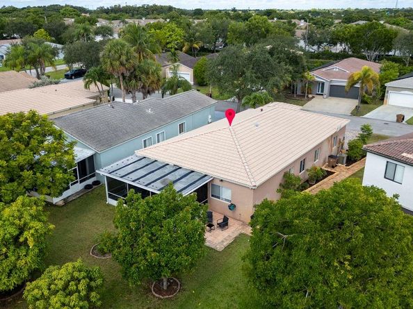1426 SW 45th Way, Deerfield Beach FL 33442