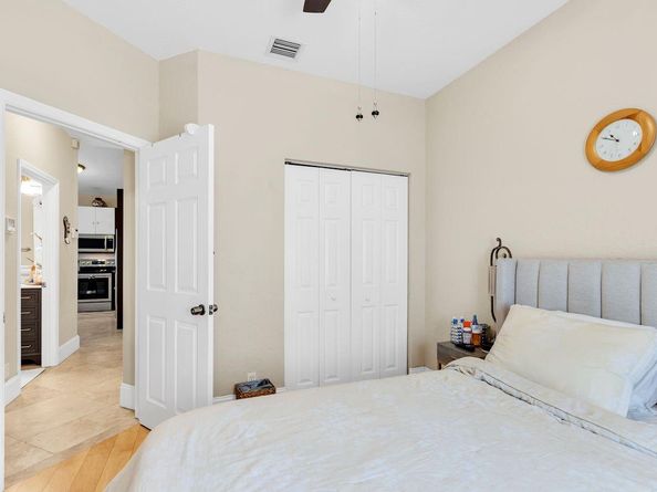 1426 SW 45th Way, Deerfield Beach FL 33442