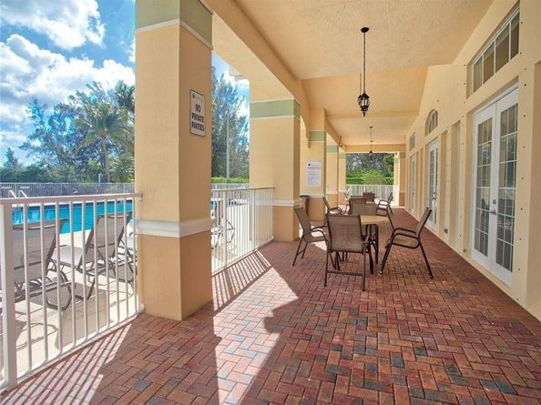 1426 SW 45th Way, Deerfield Beach FL 33442