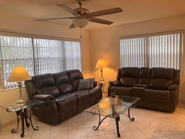 337 Camden O, West Palm Beach FL 33417