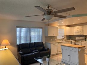337 Camden O, West Palm Beach FL 33417