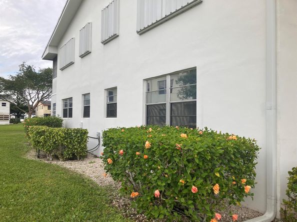337 Camden O, West Palm Beach FL 33417