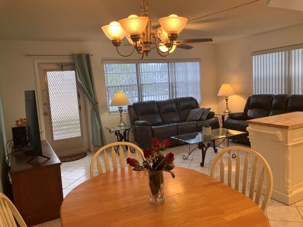 337 Camden O, West Palm Beach FL 33417