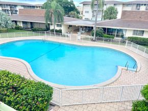 16790 NE 14th Avenue 215, Miami FL 33162
