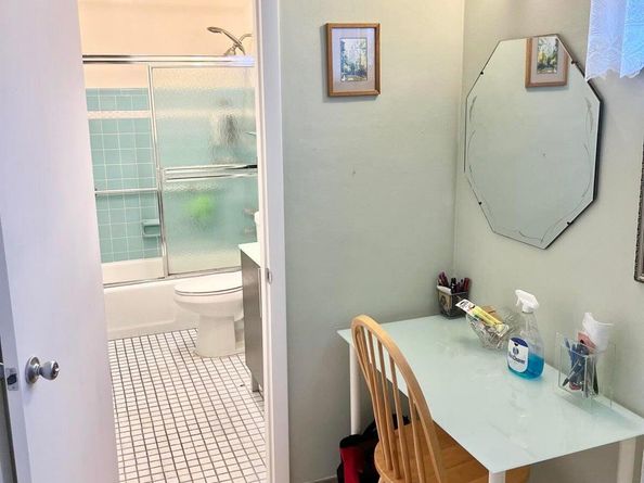 16790 NE 14th Avenue 215, Miami FL 33162