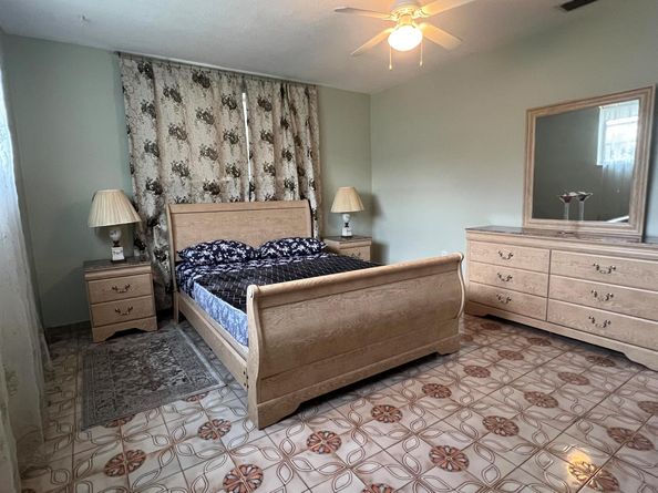 16790 NE 14th Avenue 215, Miami FL 33162