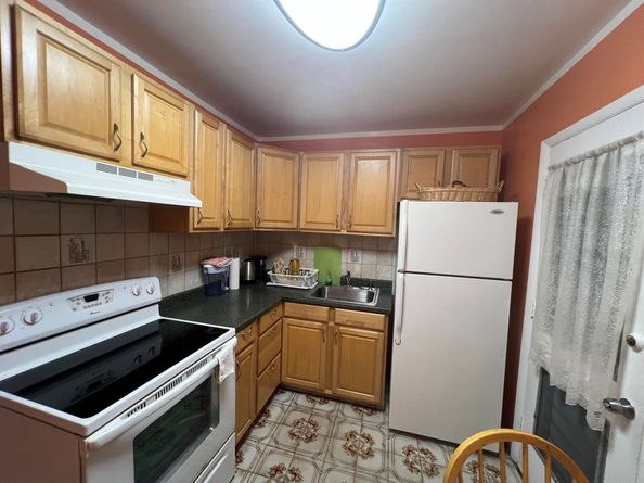 16790 NE 14th Avenue 215, Miami FL 33162