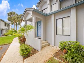 705 Harbour Pointe Way 705, Greenacres FL 33413