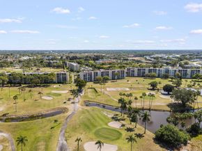 3871 Via Poinciana 104, Lake Worth FL 33467