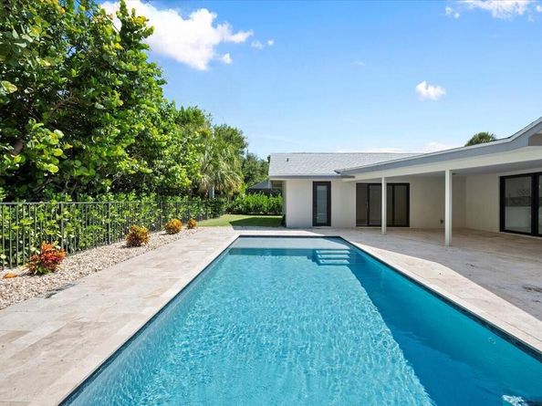 11569 Landing Place, North Palm Beach FL 33408