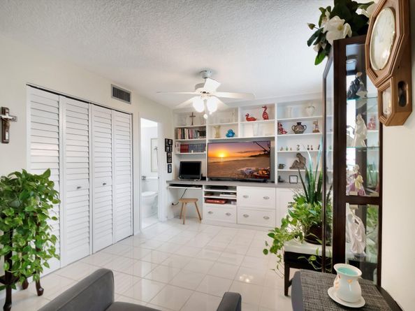 6461 NW 2nd Avenue 1160, Boca Raton FL 33487