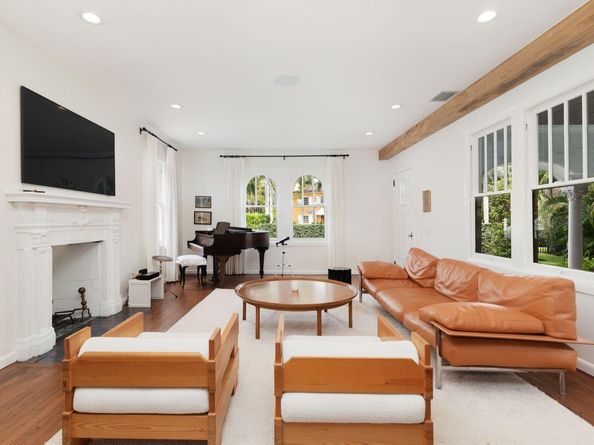 306 Marlborough Place, West Palm Beach FL 33405
