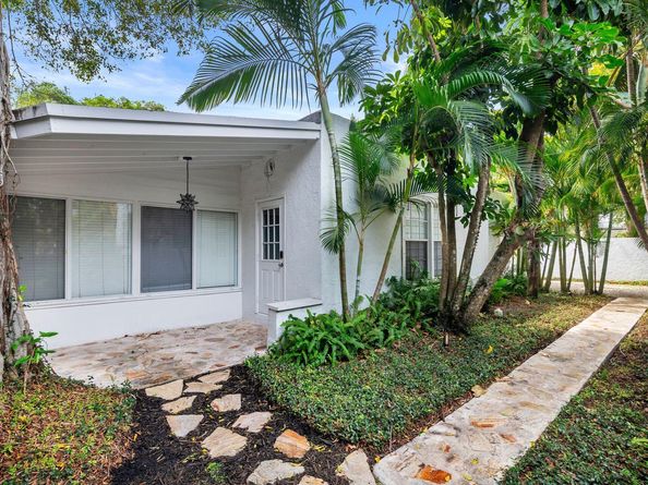 306 Marlborough Place, West Palm Beach FL 33405
