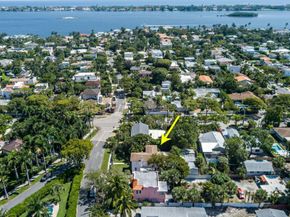306 Marlborough Place, West Palm Beach FL 33405