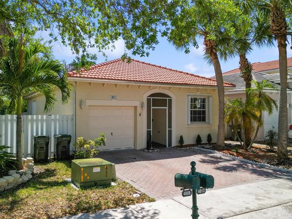 4812 NW 19th St, Coconut Creek FL 33063