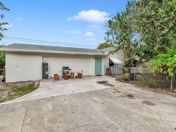 704 S Pine Street, Lake Worth Beach FL 33460
