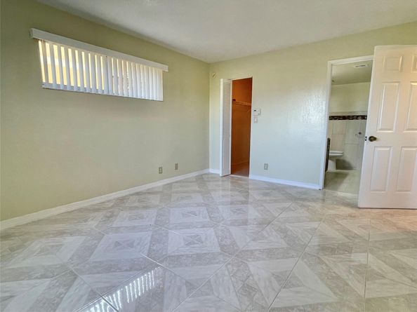 3013 N Oakland Forest Dr 108, Oakland Park FL 33309