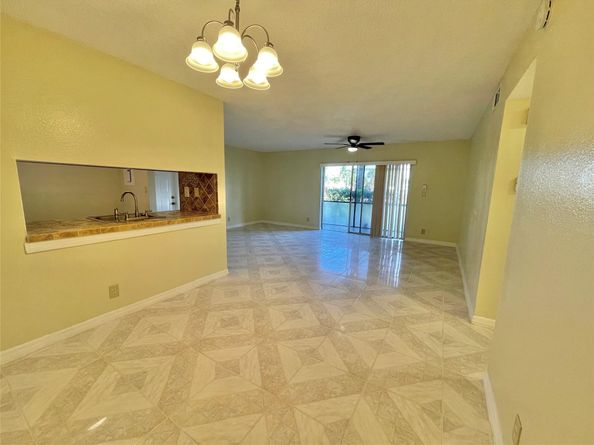 3013 N Oakland Forest Dr 108, Oakland Park FL 33309