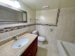 3013 N Oakland Forest Dr 108, Oakland Park FL 33309