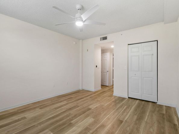 11790 Saint Andrews Place 107, Wellington FL 33414