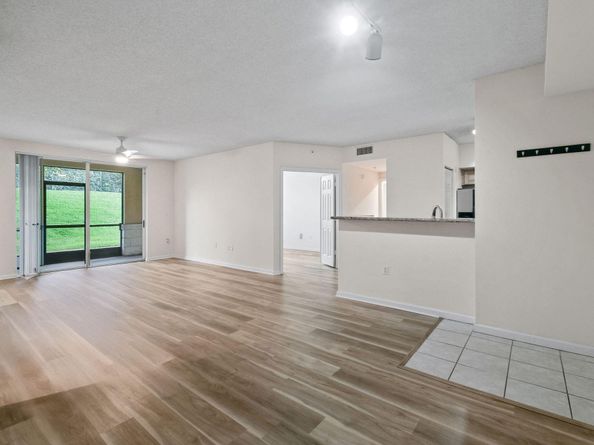 11790 Saint Andrews Place 107, Wellington FL 33414