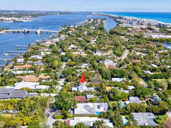 618 S Atlantic Drive, Lantana FL 33462