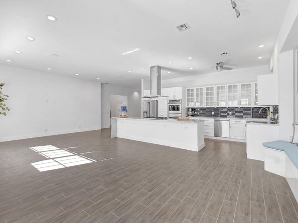 618 S Atlantic Drive, Lantana FL 33462