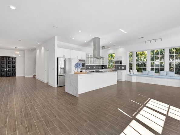 618 S Atlantic Drive, Lantana FL 33462