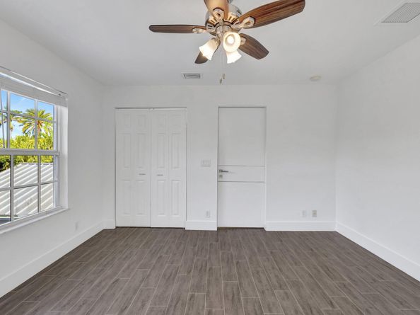 618 S Atlantic Drive, Lantana FL 33462