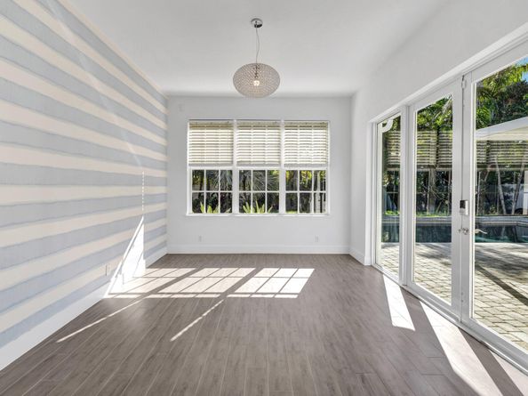 618 S Atlantic Drive, Lantana FL 33462