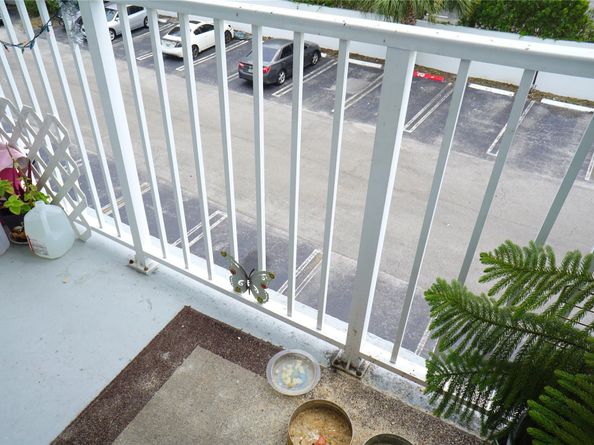 16465 NE 22nd Ave 314, North Miami Beach FL 33160