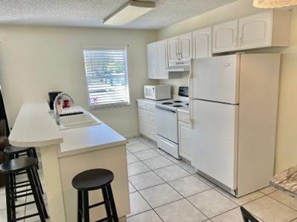 621 NE 3rd Avenue, Delray Beach FL 33444