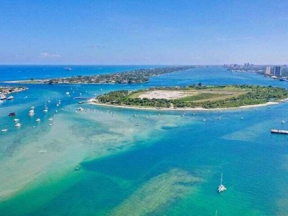 1248 Surf Road 5, Singer Island FL 33404
