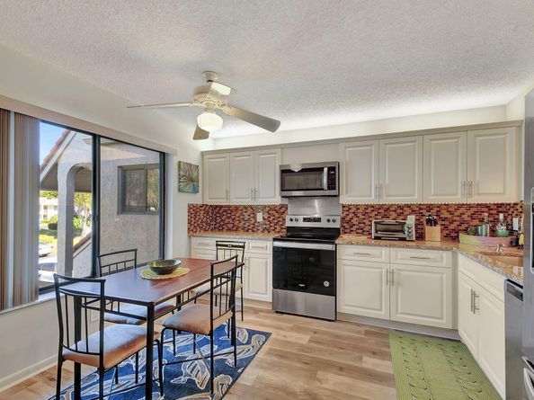 5785 Fairway Park Court 204, Boynton Beach FL 33437