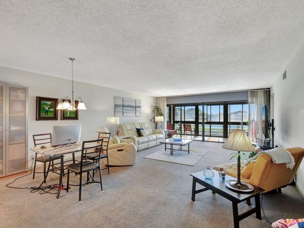 5785 Fairway Park Court 204, Boynton Beach FL 33437
