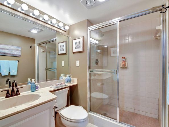 5785 Fairway Park Court 204, Boynton Beach FL 33437