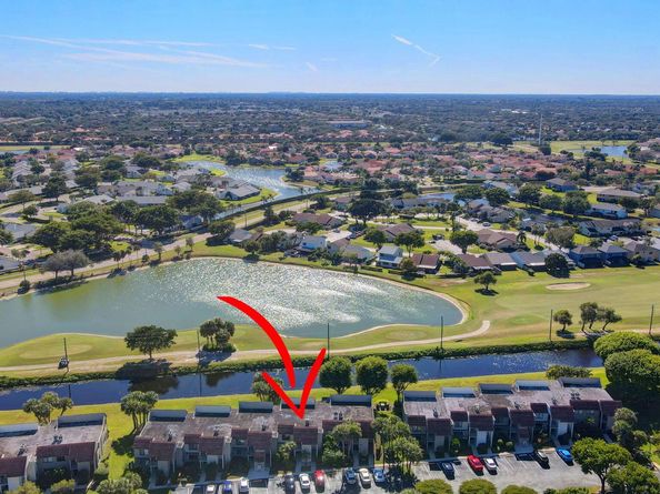 5785 Fairway Park Court 204, Boynton Beach FL 33437