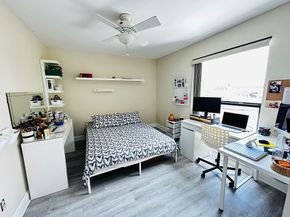 8988 Palm Tree Ln 8988, Hollywood FL 33024