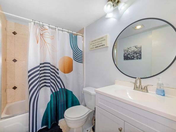 400 SE 10th St 317, Deerfield Beach FL 33441