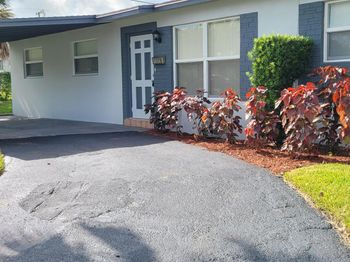 1615 W 31st Street