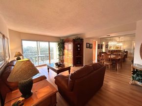 3951 Via Poinciana 412, Lake Worth FL 33467