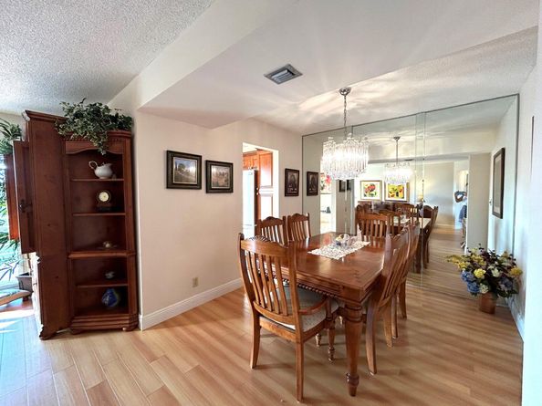 3951 Via Poinciana 412, Lake Worth FL 33467