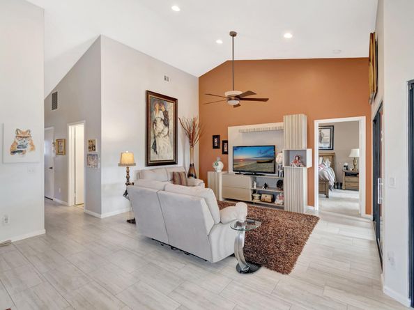 8240 Waterline Drive, Boynton Beach FL 33472