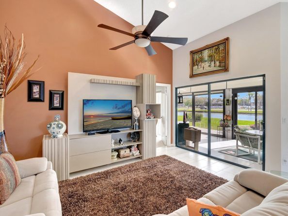 8240 Waterline Drive, Boynton Beach FL 33472