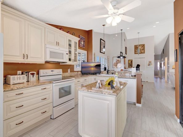8240 Waterline Drive, Boynton Beach FL 33472