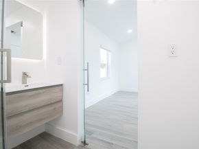 245 SW 20th St, Fort Lauderdale FL 33315