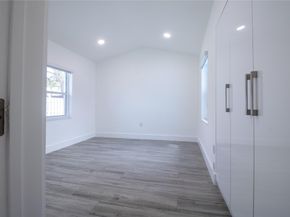245 SW 20th St, Fort Lauderdale FL 33315