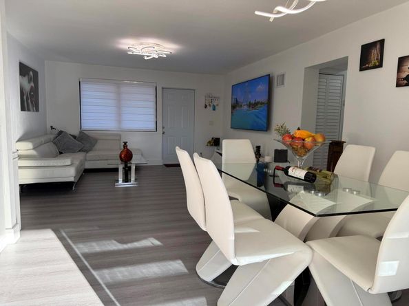 303 NW 28 Way, Fort Lauderdale FL 33311